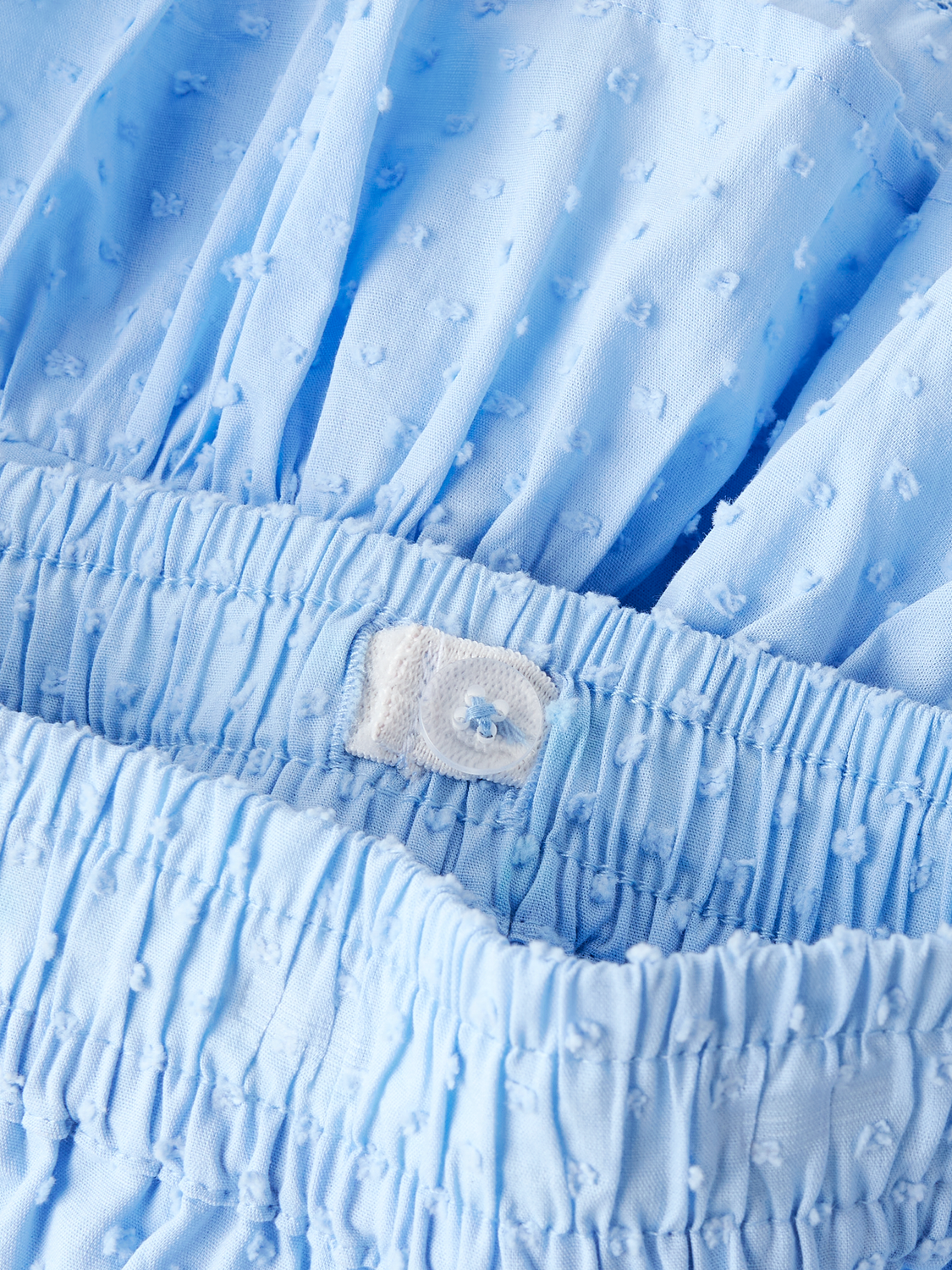 model_shot-front_full